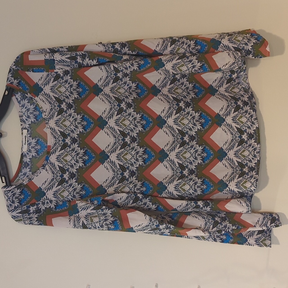 Caramela Geometric Diamond Rhombus Lace Print Roll Tab Sleeve Blouse Size M